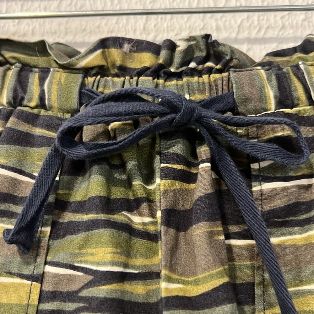 Madewell Camouflage pull on Shorts size XS - Picture 3 of 8